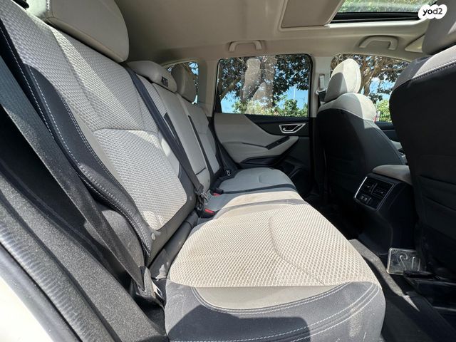 סובארו פורסטר