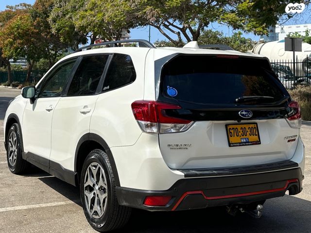 סובארו פורסטר