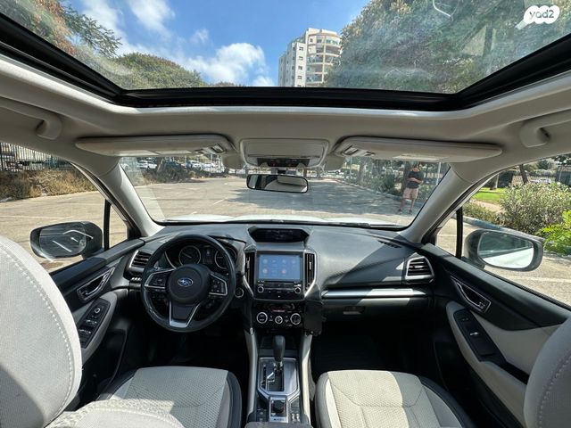 סובארו פורסטר