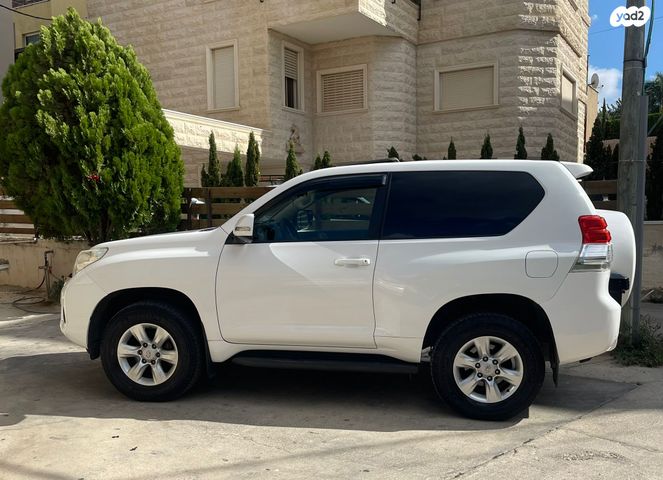 טויוטה לנד קרוזר