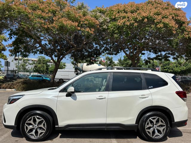 סובארו פורסטר