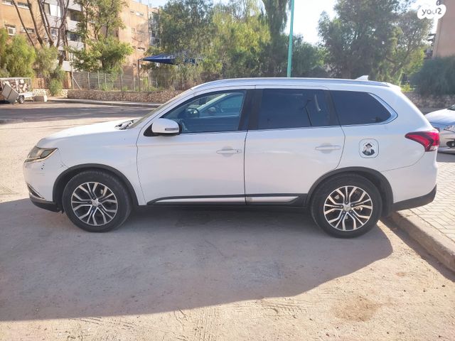 מיצובישי אאוטלנדר