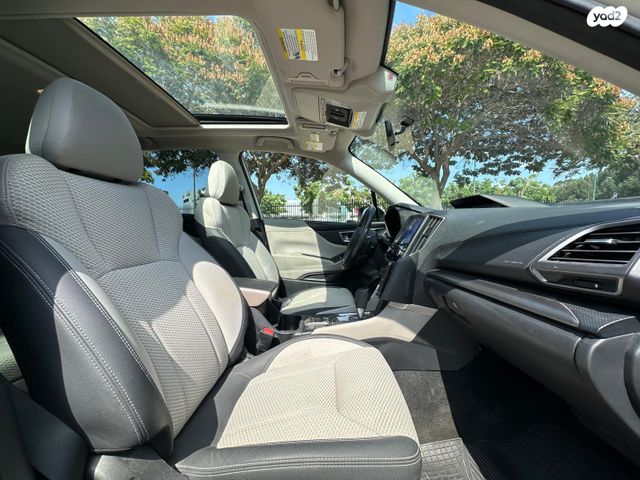 סובארו פורסטר