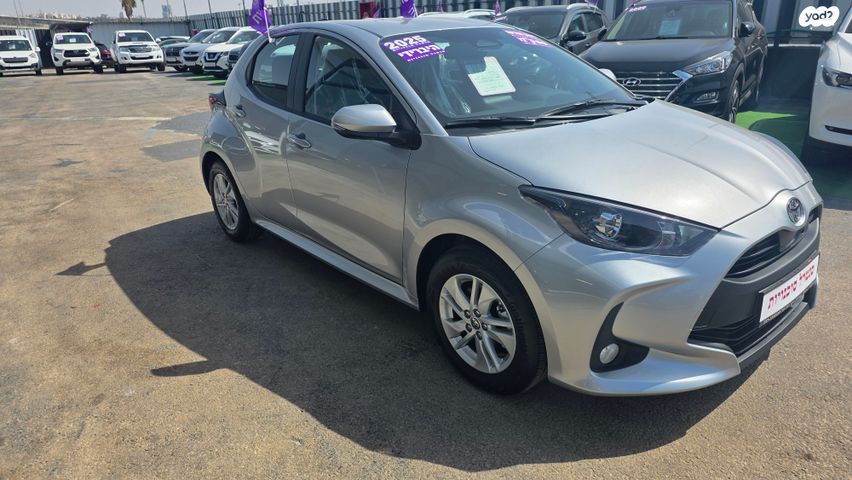 מודעת רכב טויוטה יאריס