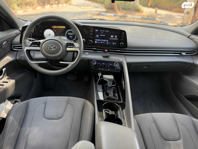 יונדאי אלנטרה