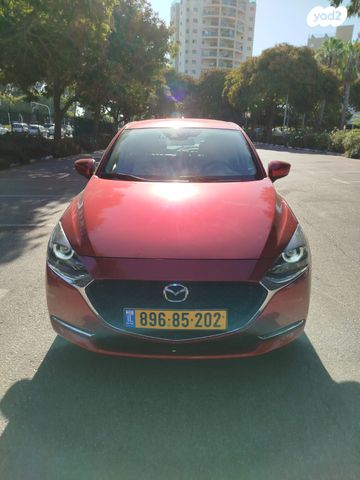 מודעת רכב מאזדה 2