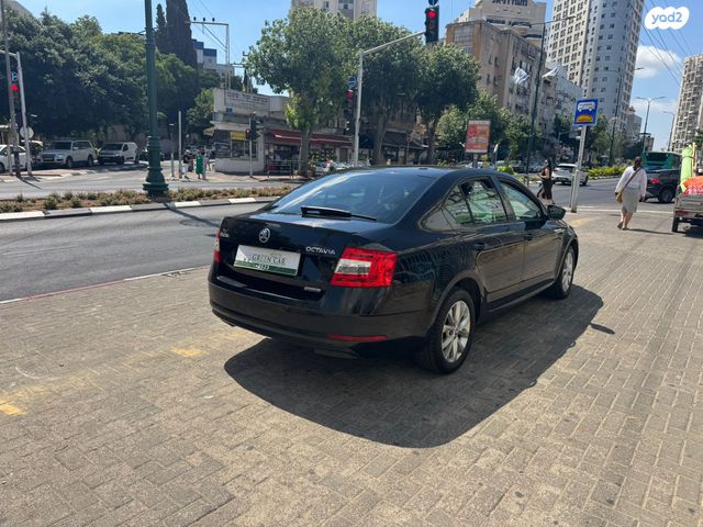 סקודה אוקטביה