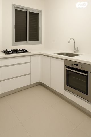 פרחי ארצנו 84