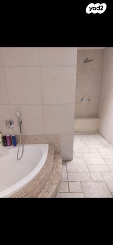 דירת גן, דרך מנחם בגין 11, הדר גנים, פתח תקווה