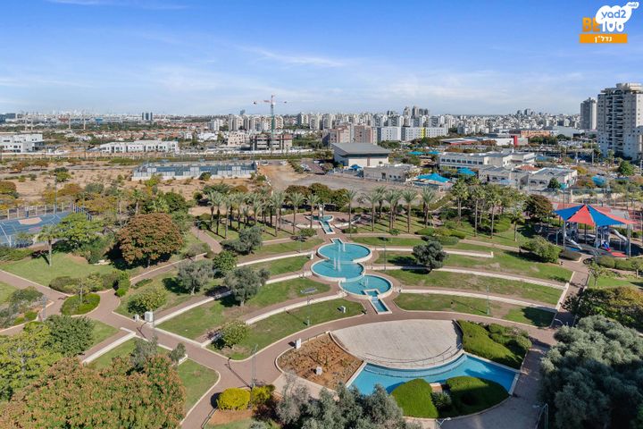 גג/ פנטהאוז, מעגל השלום 13, קרית חתני פרס נובל, ראשון לציון