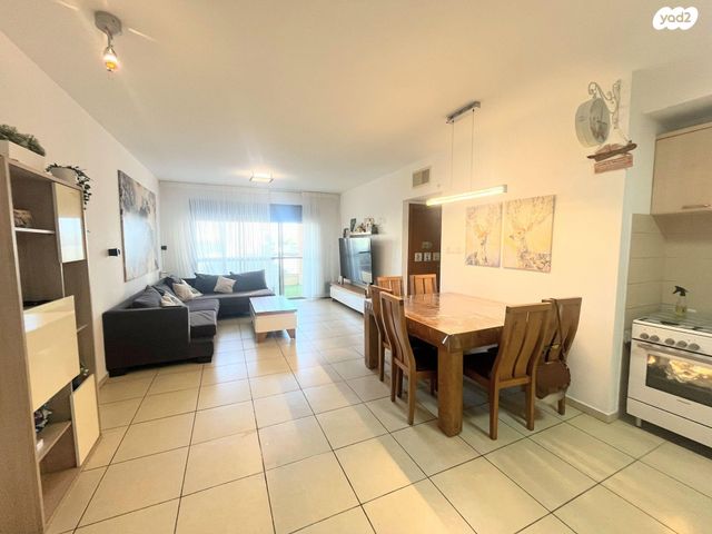 דירה, דרך דגניה 50, קרית השרון, נתניה