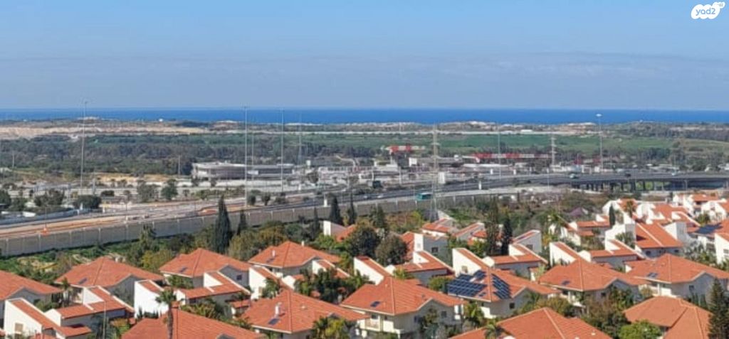 גג/ פנטהאוז, מעגל השלום 13, קרית חתני פרס נובל, ראשון לציון