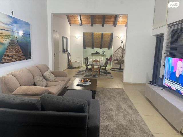 גג/ פנטהאוז, רימון 17, צופים, צופים