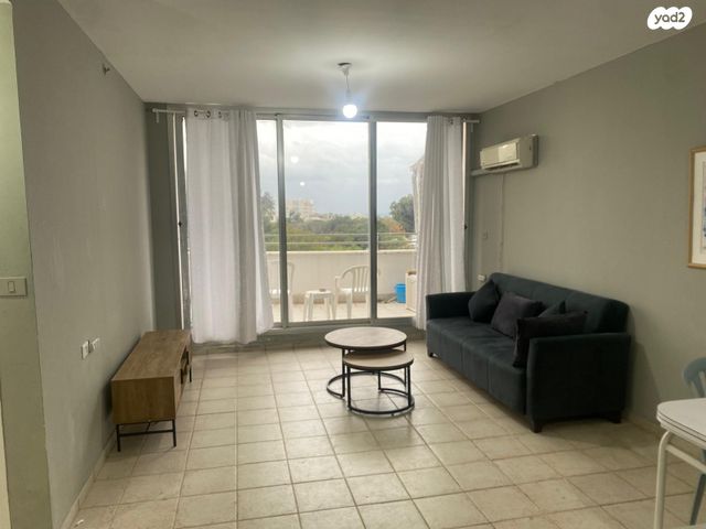 דירה, שדרות הנשיא בן צבי 1, יוספטל, נהריה