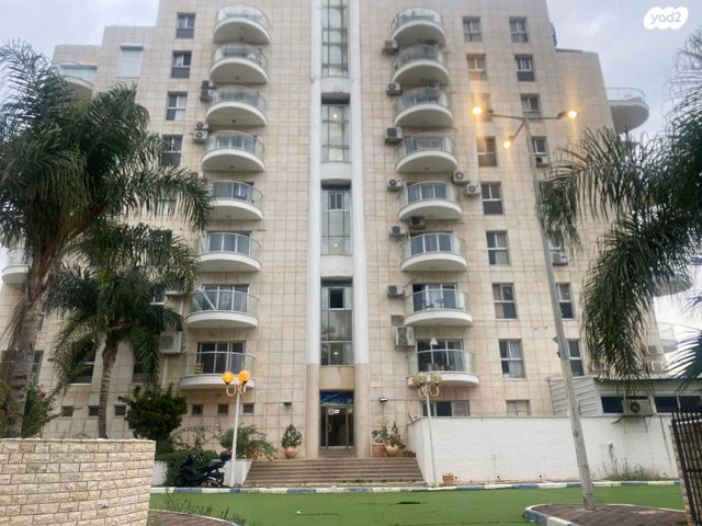 דירה, שדרות הנשיא בן צבי 1, יוספטל, נהריה