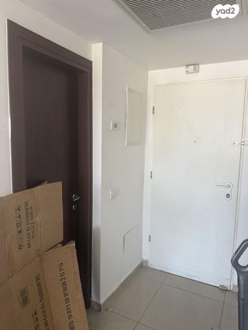 גג/ פנטהאוז, הגר"א 39, נווה שאנן, תל אביב יפו