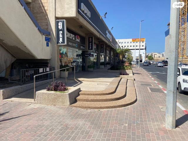 חנויות/ שטח מסחרי, גד מנלה 1, אזור תעשיה ספיר, נתניה