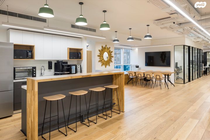 משרדים, דרך זאב ז'בוטינסקי 35, תל בנימין, רמת גן