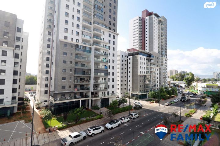 דירה, נעמי שמר 6, גלי ים, קרית ים