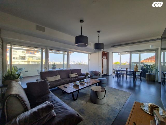 שרה אהרונסון 