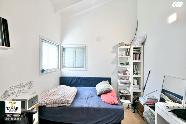 בית פרטי/ קוטג', האגם, קרית הפרחים - 2005, רעננה