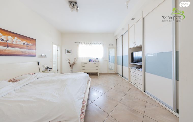 בית פרטי/ קוטג', השקד 17, אריאל