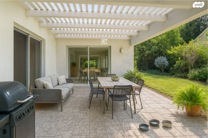 בית פרטי/ קוטג', סביון