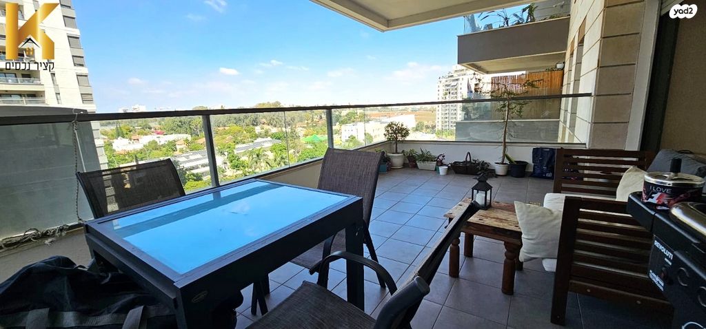 דירה, מתחם 1200, הוד השרון