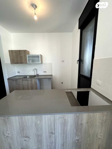 דירה, ישראל ב"ק, מונטיפיורי, הרכבת, תל אביב יפו