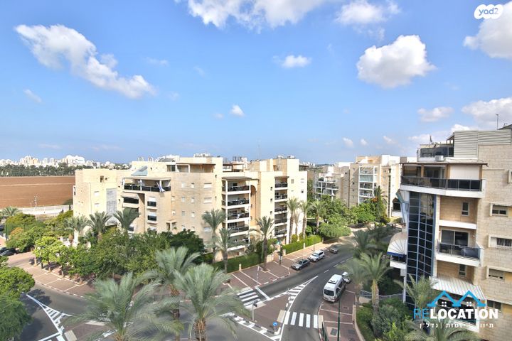 גג/ פנטהאוז, גבעת הרקפות, קרית ביאליק