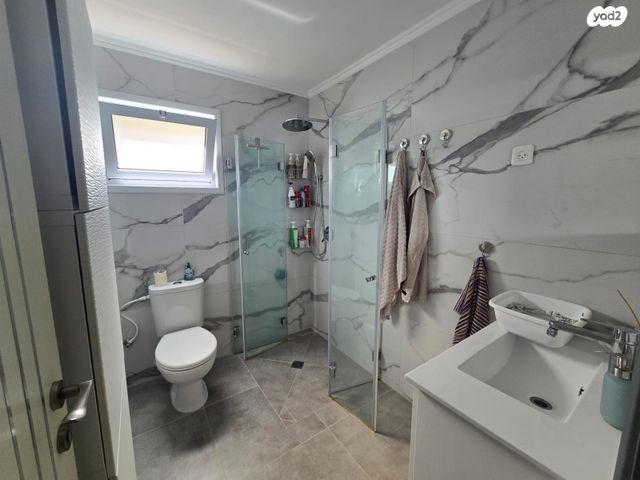 דו משפחתי, זמיר, מעוף, ערד