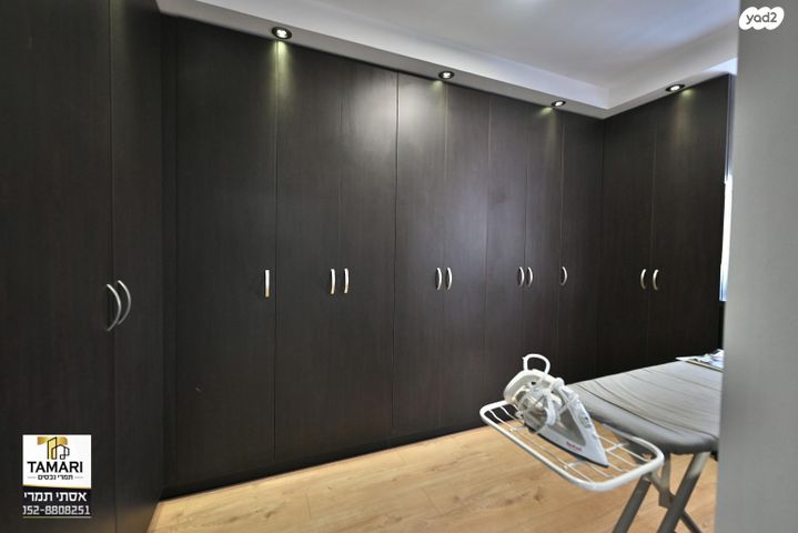 בית פרטי/ קוטג', האגם, קרית הפרחים - 2005, רעננה