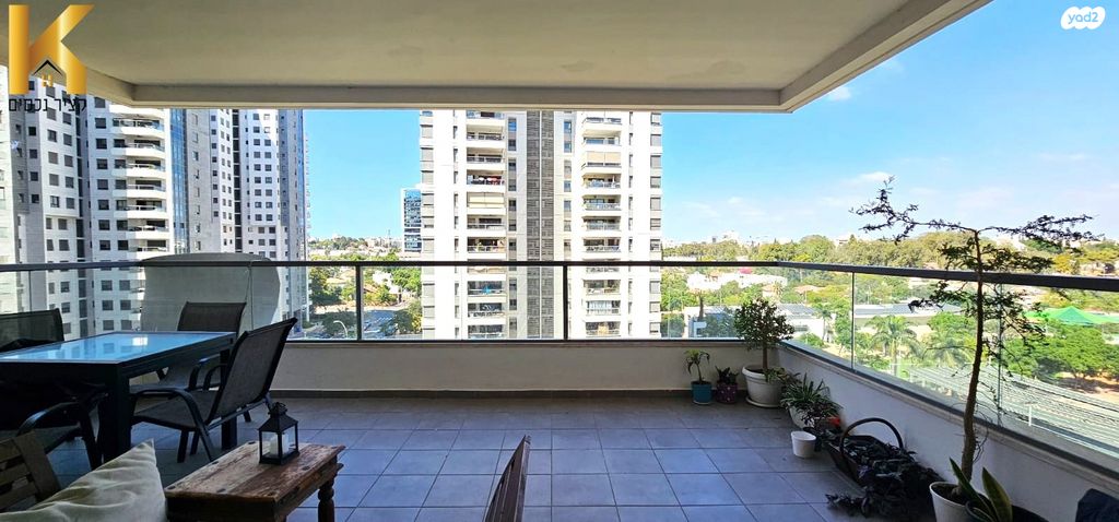 דירה, מתחם 1200, הוד השרון