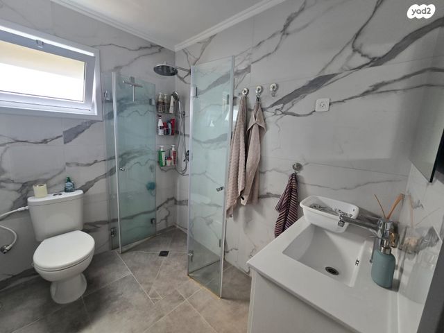 דו משפחתי, זמיר, מעוף, ערד