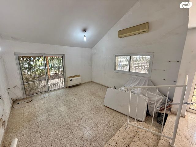 דו משפחתי, כרמיאל