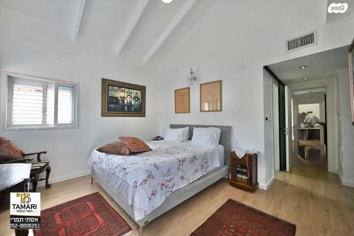 בית פרטי/ קוטג', האגם, קרית הפרחים - 2005, רעננה