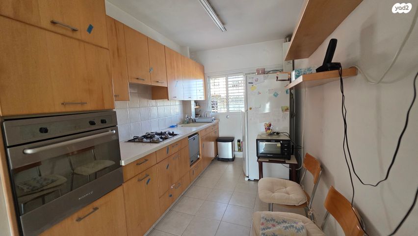 דירה, שדרות ביאליק, אלון, רמת השרון