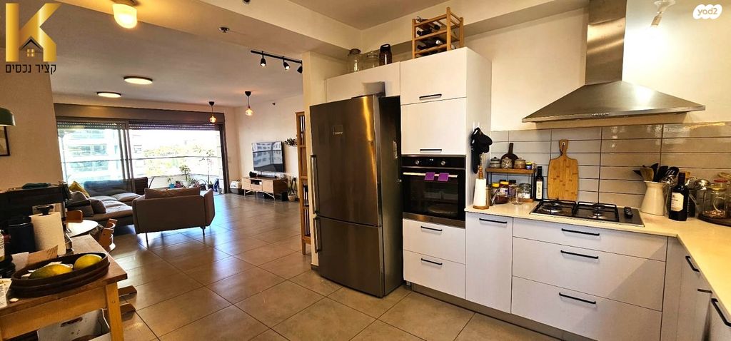 דירה, עזר וייצמן, מתחם 1200, הוד השרון