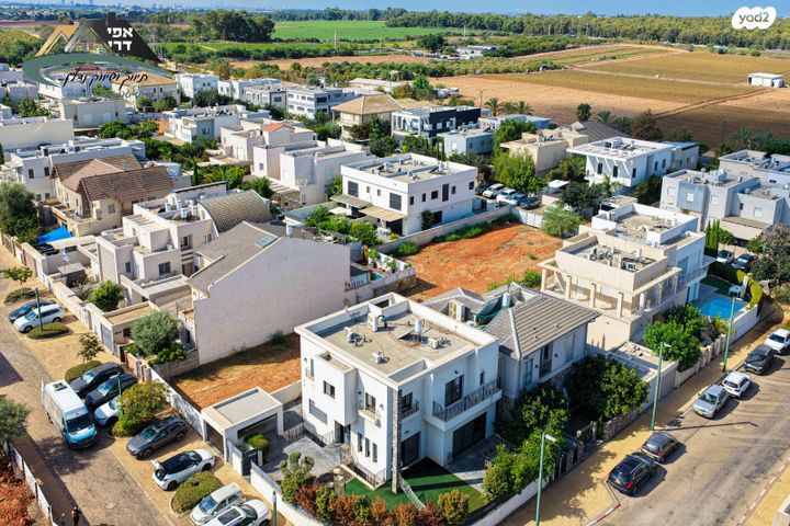 דו משפחתי, צופית 6, רמת אמיר, קדימה צורן