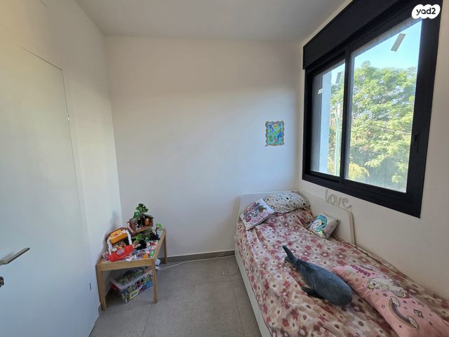 דירה, הרא"ה 240, אזור הבילויים, רמת גן