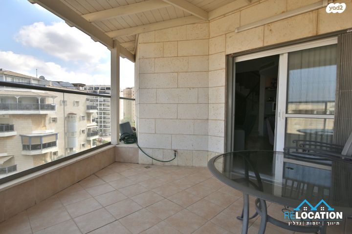 גג/ פנטהאוז, גבעת הרקפות, קרית ביאליק