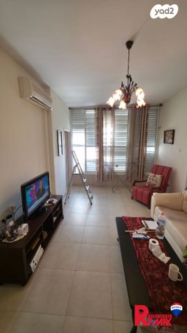 דירה, י"א באדר 8, מרכז, קרית עבודה, חולון