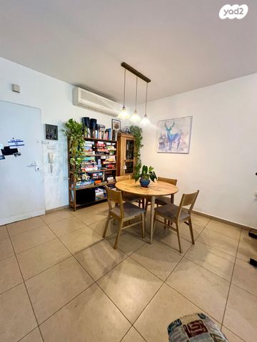 דירה, היסמין, הפרחים, כפר סבא