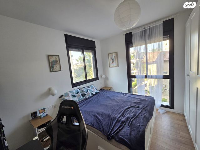 דירה, הרא"ה 240, אזור הבילויים, רמת גן