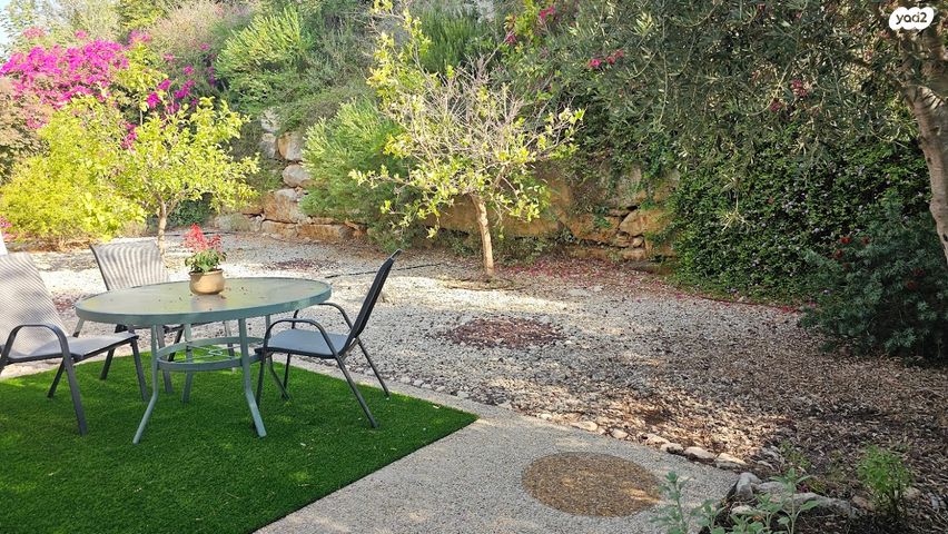 בית פרטי/ קוטג', ארבל, הפרחים, כפר ורדים