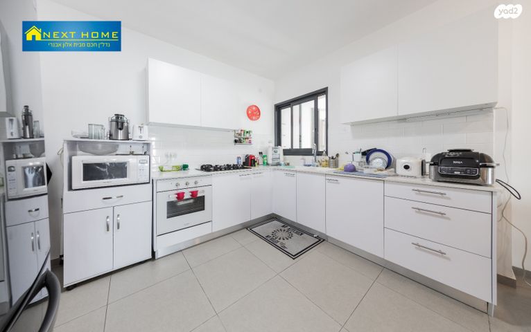 דירה, שלום עליכם 27, אגמים, נתניה