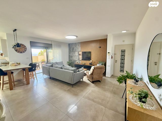 דירת גן, כרמיאל