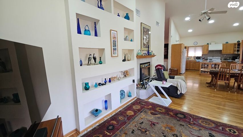 בית פרטי/ קוטג', ארבל, הפרחים, כפר ורדים