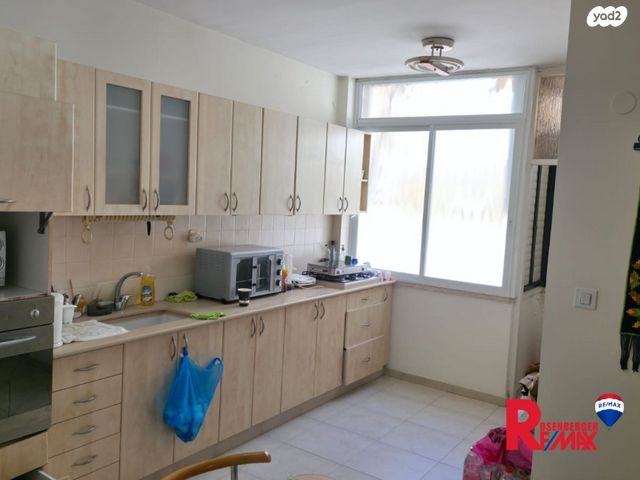 דירה, י"א באדר 8, מרכז, קרית עבודה, חולון