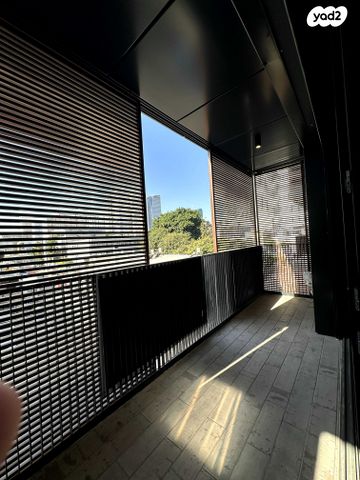 דירה, ישראל ב"ק, מונטיפיורי, הרכבת, תל אביב יפו